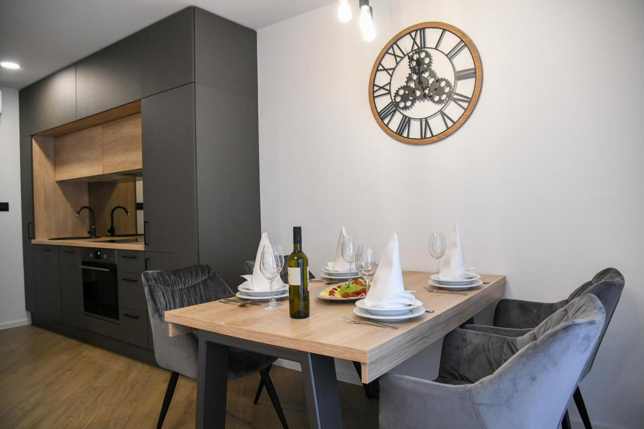Luxury Apartment Knezovic Sinj Esterno foto