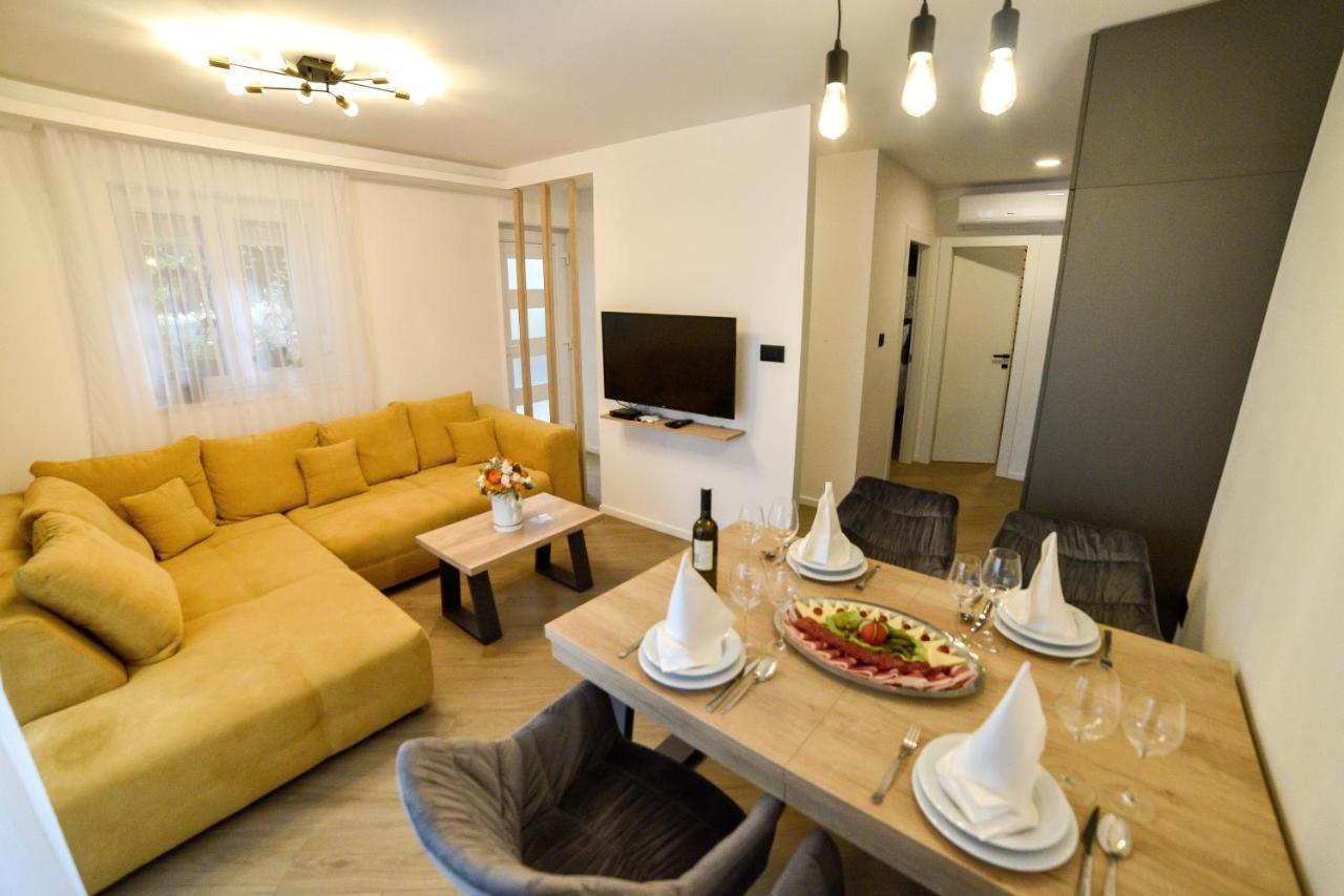 Luxury Apartment Knezovic Sinj Esterno foto